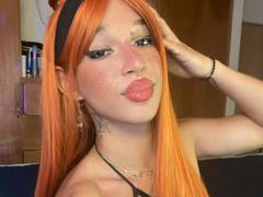 CleoTerra - shemale webcam at xLoveCam