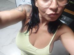 CleopatraUnica-hot - female with brown hair webcam at xLoveCam