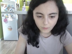 BelleYve - female with black hair webcam at xLoveCam