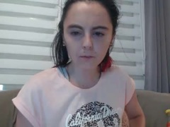 BelleYve - female with black hair webcam at xLoveCam