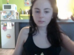 BelleYve - female with black hair webcam at xLoveCam