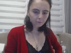 BelleYve - female with black hair webcam at xLoveCam