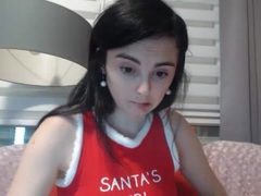 BelleYve - female with black hair webcam at xLoveCam
