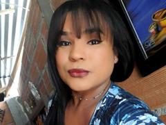 ClodyMalla - shemale with black hair webcam at xLoveCam