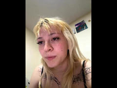 CloeFive from xLoveCam