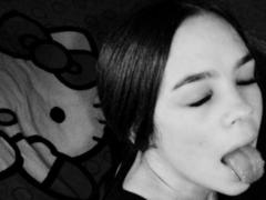 CloeSantos - female with brown hair and  big tits webcam at xLoveCam