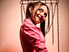 CloeWills - female webcam at xLoveCam