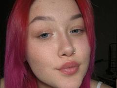 CloraFlippin - female webcam at xLoveCam