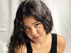 CloverLover - female with brown hair webcam at xLoveCam