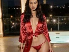 SavannaRobinson - shemale with black hair webcam at LiveJasmin