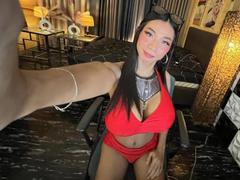 CockyJamieTS - shemale webcam at xLoveCam