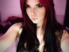 Coco1996-hot - female with black hair webcam at xLoveCam