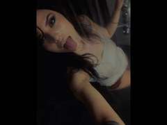 Coco1996-hot - female with black hair webcam at xLoveCam