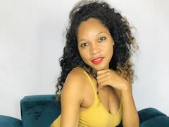 CoeurNoir - female webcam at xLoveCam