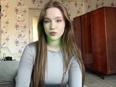 CorinaMakinster - female with brown hair webcam at xLoveCam