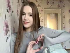 CorinaMakinster - female with brown hair webcam at xLoveCam