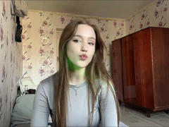 CorinaMakinster - female with brown hair webcam at xLoveCam