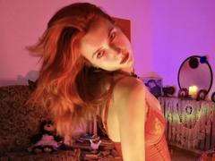 CosmoAngy - female webcam at xLoveCam