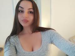 CourtneyLust - female with brown hair and  big tits webcam at xLoveCam
