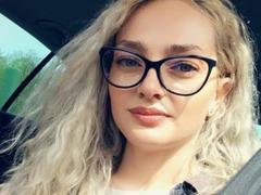 CherieMoniquee - blond female webcam at xLoveCam