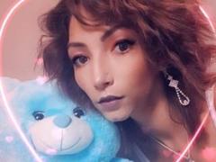 CrazySin - female with brown hair webcam at xLoveCam