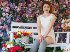 CutieChloeHot1 - female with red hair and  small tits webcam at ImLive