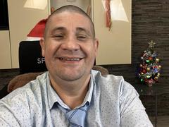 CrisSalon from xLoveCam