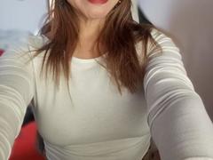 Crisht - blond female webcam at xLoveCam