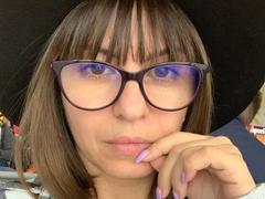 CrissyLove - female webcam at xLoveCam