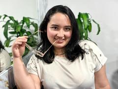 CristaLuxury - female webcam at xLoveCam