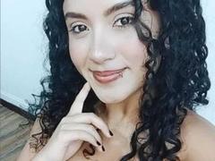 MelanieRossie - female with black hair and  big tits webcam at LiveJasmin