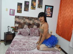 CristalSweets - shemale with brown hair webcam at xLoveCam