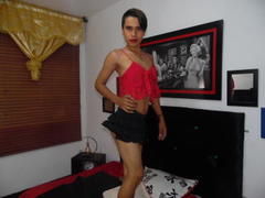 CristalSweets - shemale with brown hair webcam at xLoveCam