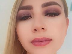 CristalWil - female webcam at xLoveCam