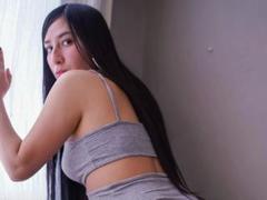 Cristalmayer-hot - female with black hair webcam at xLoveCam