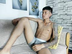 cristiandosantos1 - male webcam at ImLive