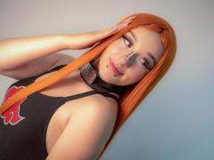 CristySanz - female with brown hair webcam at LiveJasmin