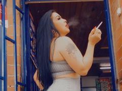 CruellaDeVil - female webcam at xLoveCam