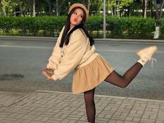 CrystalCharm - female with brown hair and  small tits webcam at xLoveCam