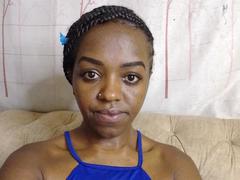 CrystalEbonyQueen from xLoveCam