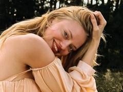 CrystalHope - female webcam at xLoveCam