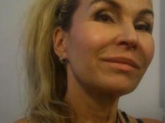 CrystalStar - blond female webcam at xLoveCam