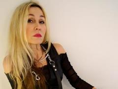 CrystalStar - blond female webcam at xLoveCam