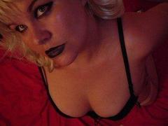 AriaCoffins - female with black hair and  big tits webcam at ImLive