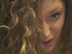 CurlySmile - blond female webcam at xLoveCam