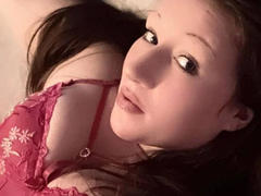 CurvyAlexaa-hot - female with brown hair webcam at xLoveCam