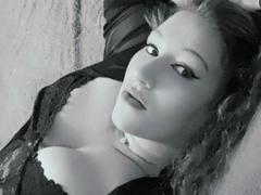 CurvyAlexaa-hot - female with brown hair webcam at xLoveCam