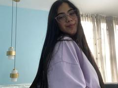 CurvyBuffG from xLoveCam