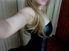 CurvyChantal - blond female webcam at xLoveCam