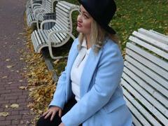 CurvyMuses - female webcam at xLoveCam